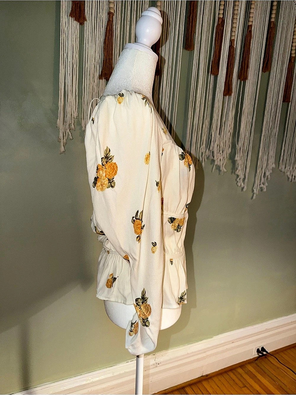 Reformation Plath Top Floral Peplum Blouse in Cream Size large - Picture 13 of 15